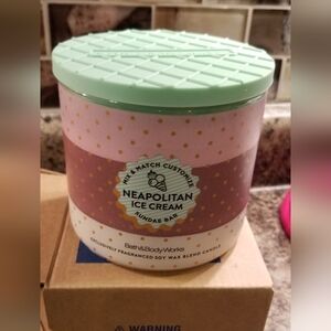 NEAPOLITAN ICE CREAM CANDLE